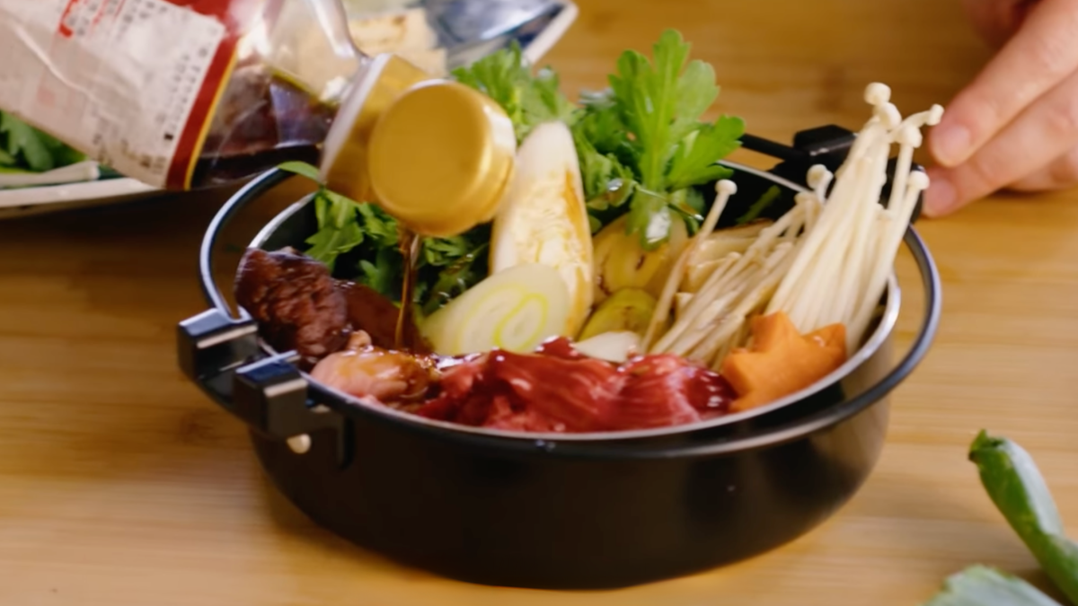 Add sukiyaki sauce